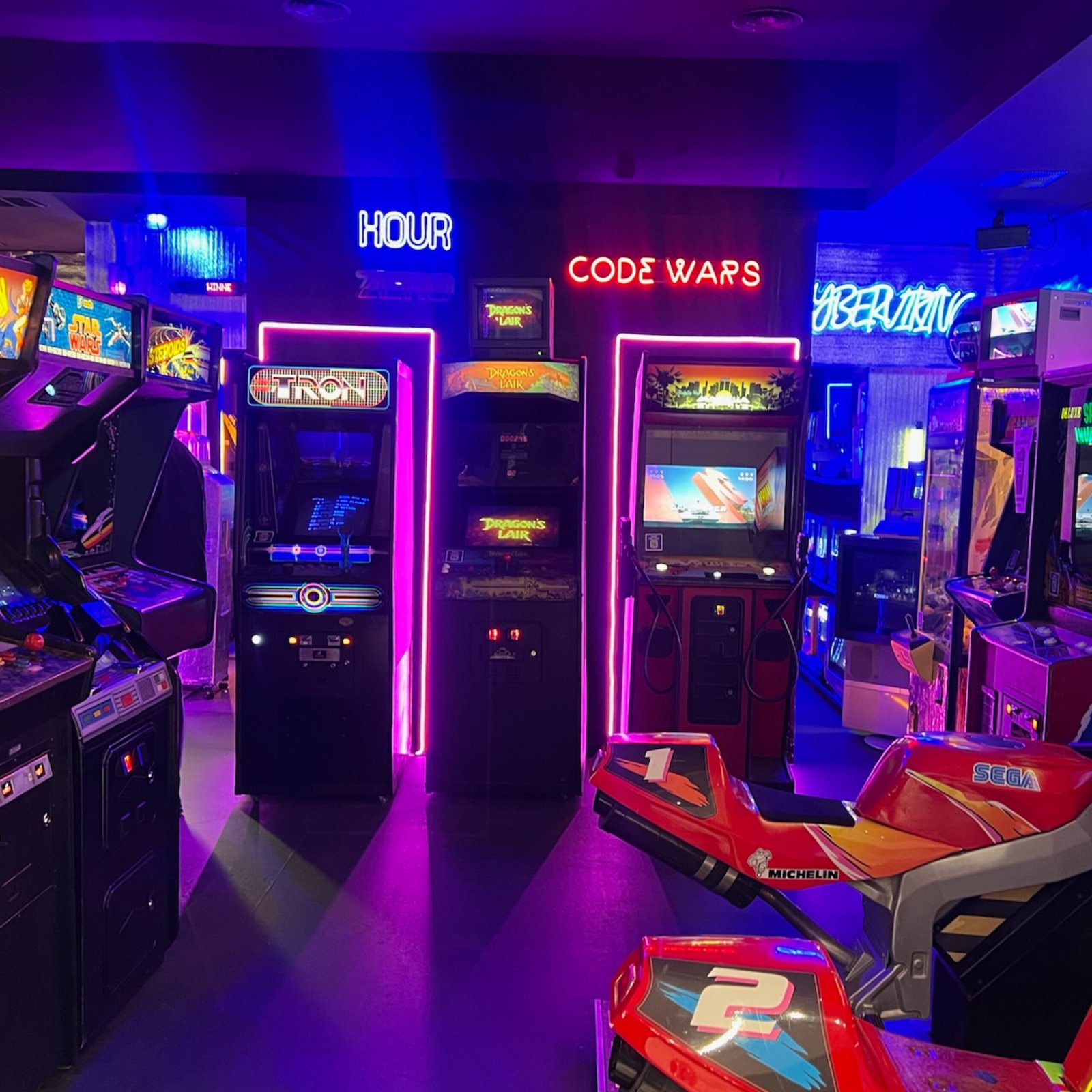 Hoy nos lo pasamos como un animal el ZOOO Arcade, un paraíso de las maquinas arcade.